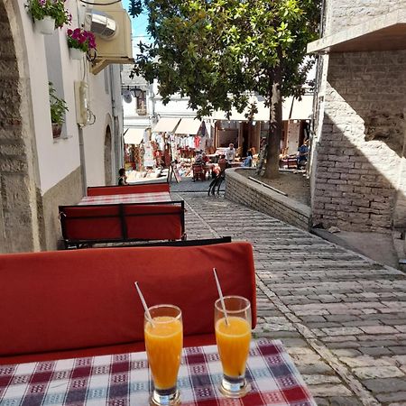 Guest House Ani Gjirokaster Ngoại thất bức ảnh