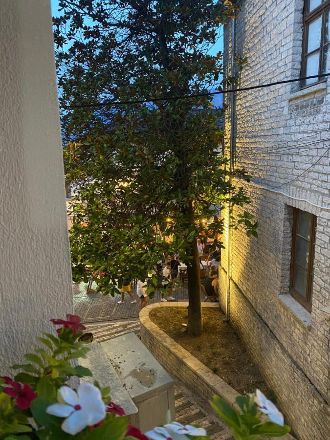 Guest House Ani Gjirokaster Ngoại thất bức ảnh