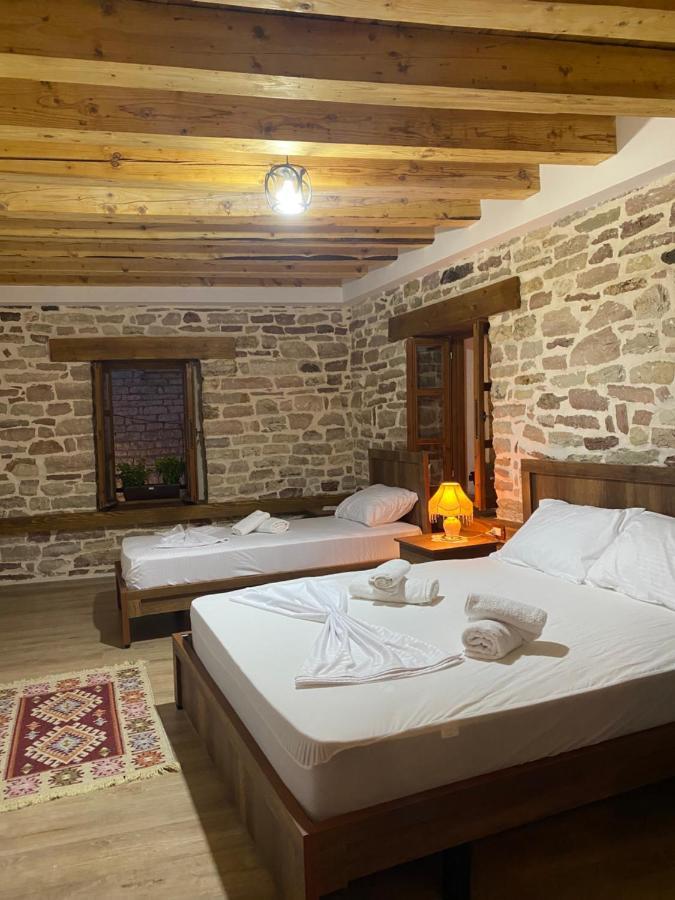 Guest House Ani Gjirokaster Ngoại thất bức ảnh