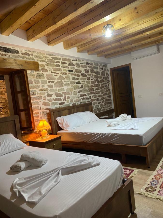 Guest House Ani Gjirokaster Ngoại thất bức ảnh