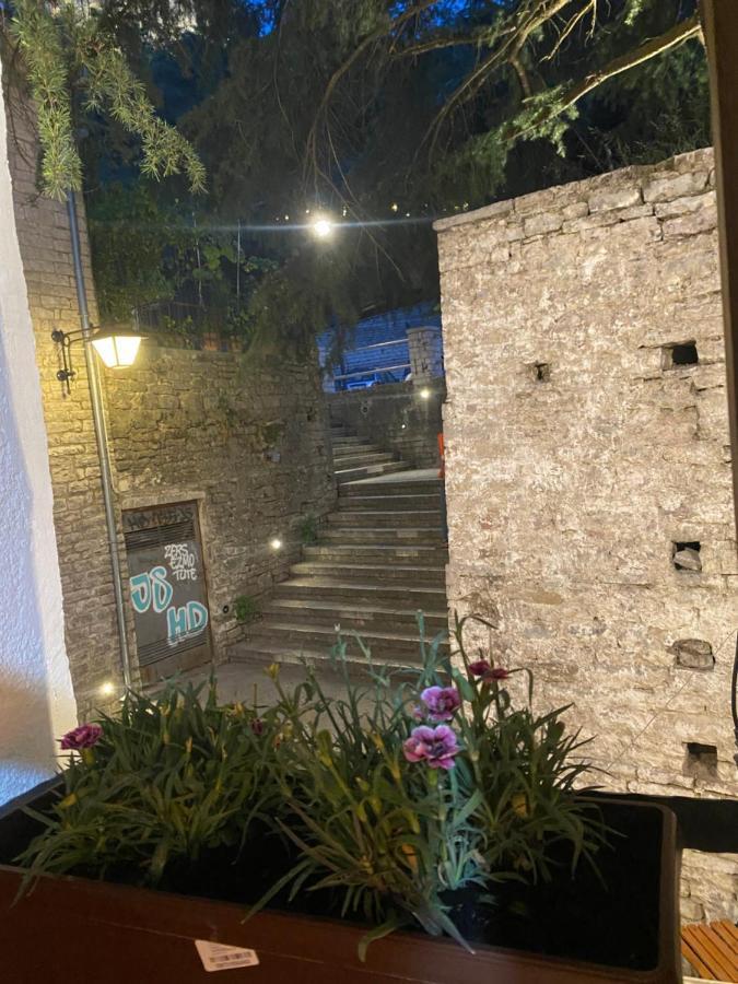 Guest House Ani Gjirokaster Ngoại thất bức ảnh
