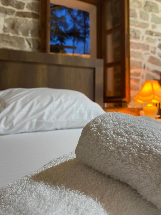 Guest House Ani Gjirokaster Ngoại thất bức ảnh