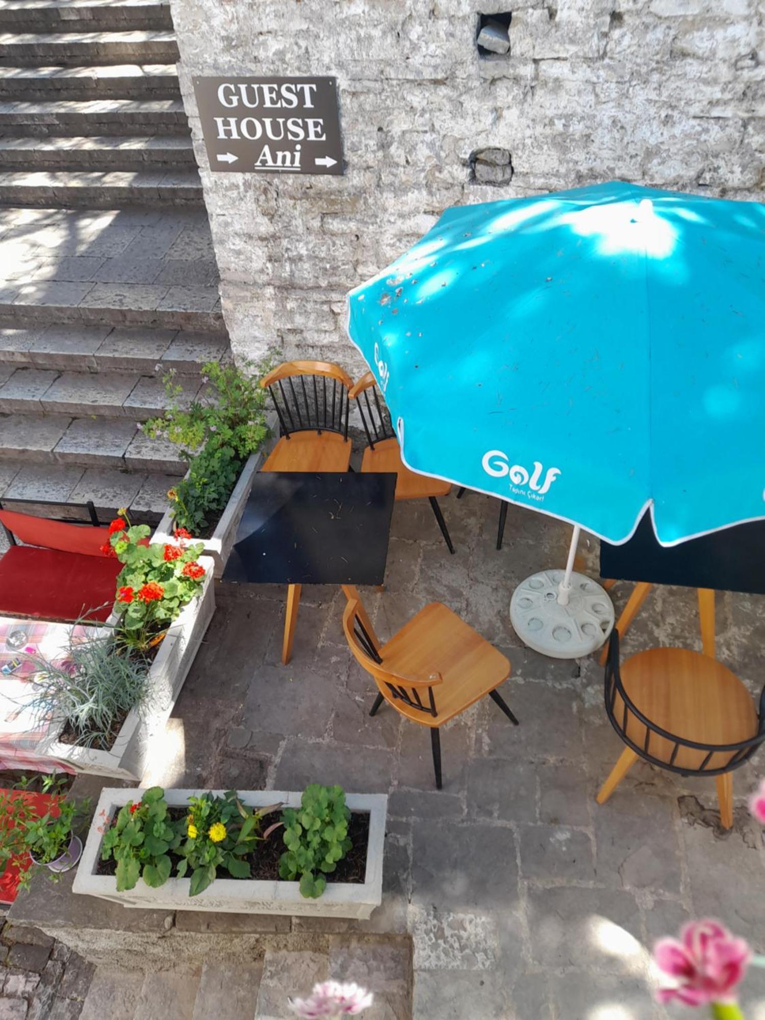 Guest House Ani Gjirokaster Ngoại thất bức ảnh