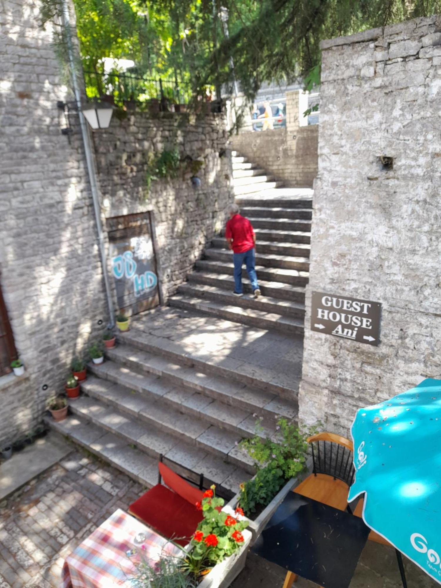 Guest House Ani Gjirokaster Ngoại thất bức ảnh