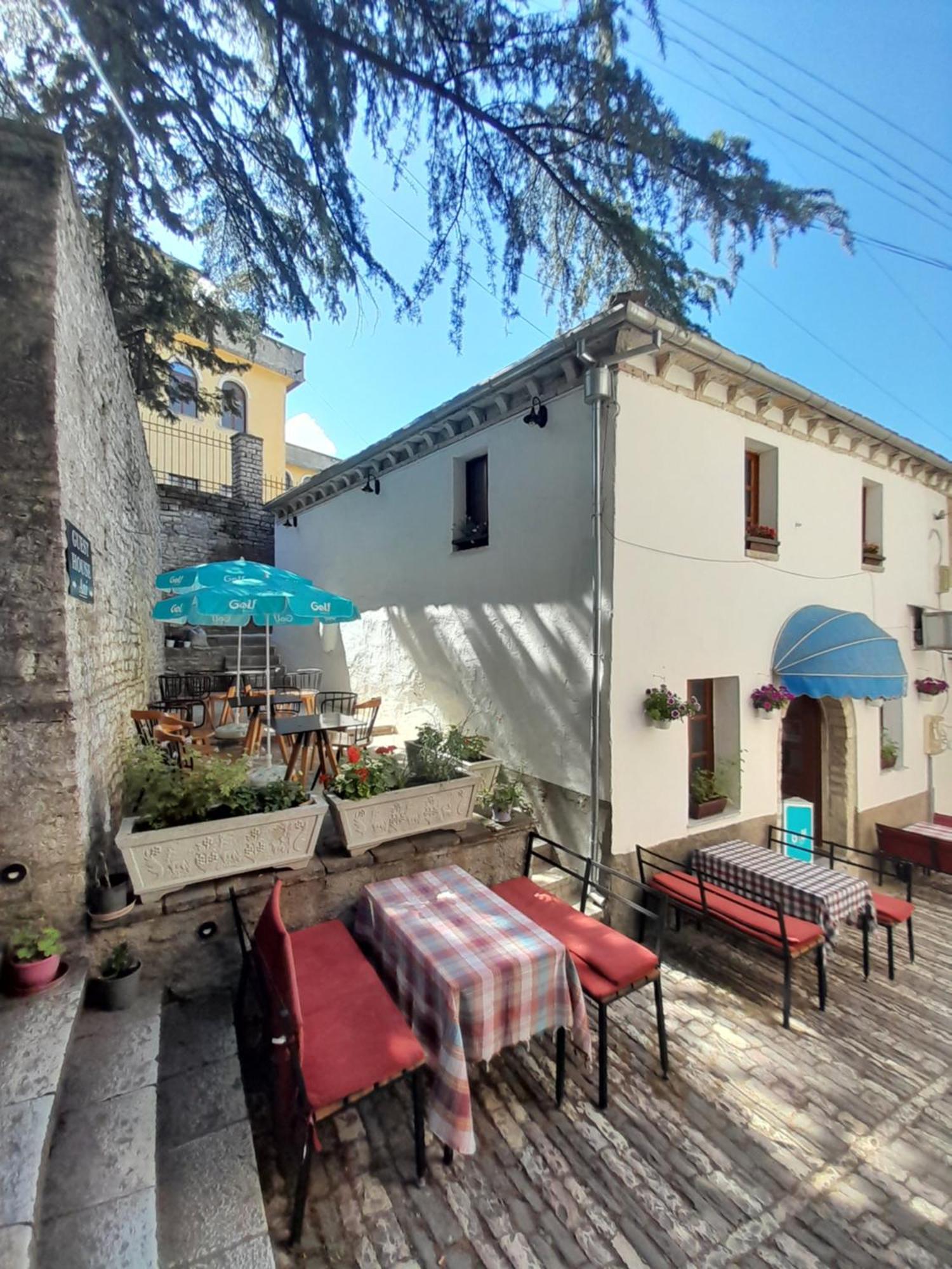 Guest House Ani Gjirokaster Ngoại thất bức ảnh